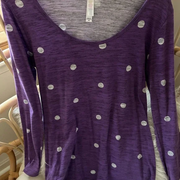 LuLaRoe Purple Polka Dot Long Sleeve Scoop Neck Top - Picture 1 of 2